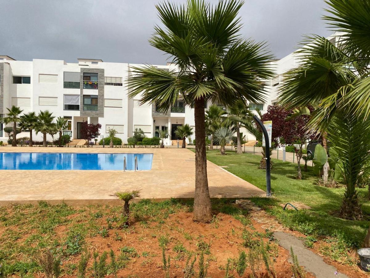 Lovely 4-Bedroom Condo With Pool ラバト エクステリア 写真